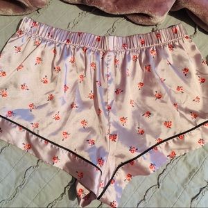 Victoria's Secret Intimates & Sleepwear - ON HOLD PENDING TRADE 🌸🌹 Victoria's Secret Intimates & Sleepwear - ON HOLD PENDING TRADE 🌸🌹